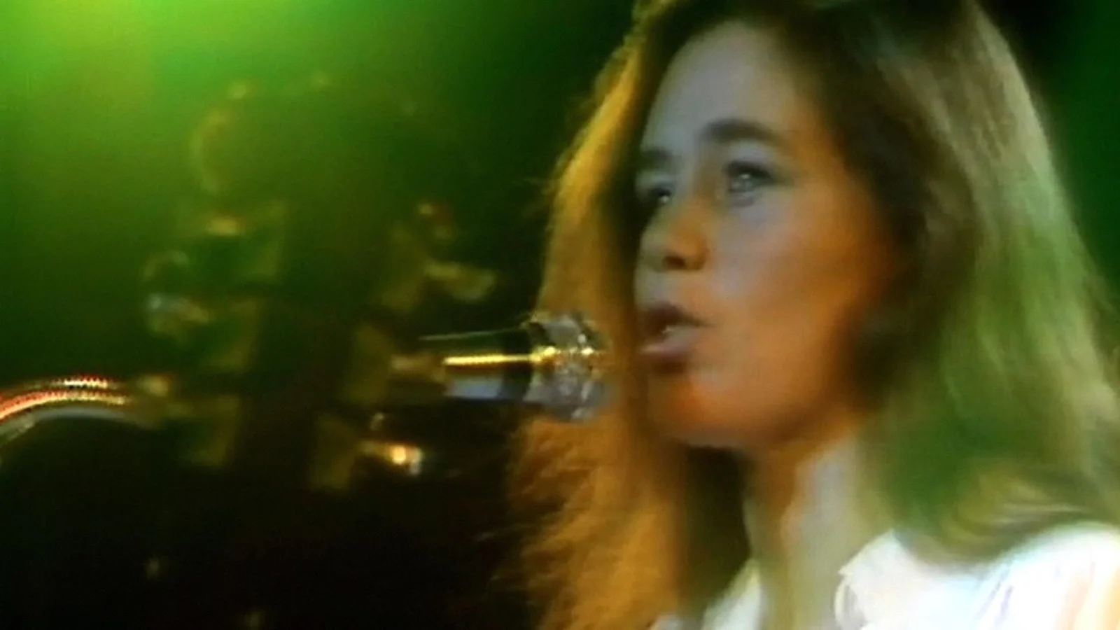Edith Butler - Daughter of the Wind and Acadie