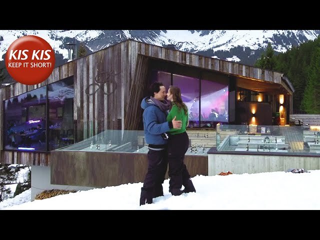 Guy Proposes to His Girlfriend on a Mountain
